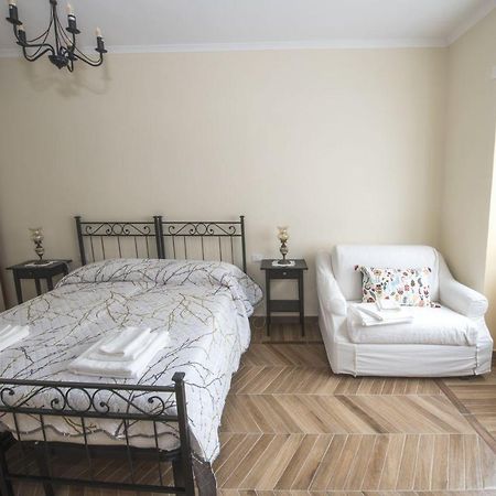 Bed & Breakfast Vacanze Romane Exterior photo