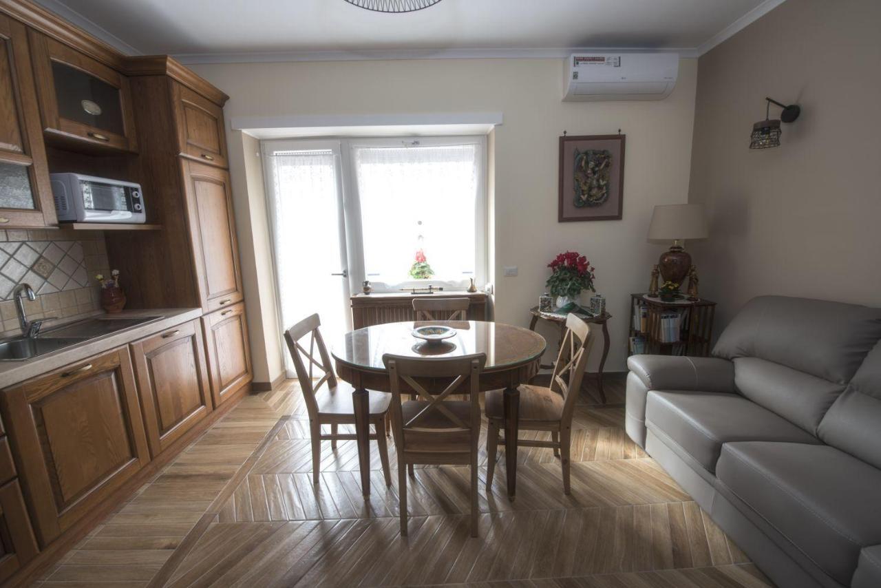 Bed & Breakfast Vacanze Romane Exterior photo