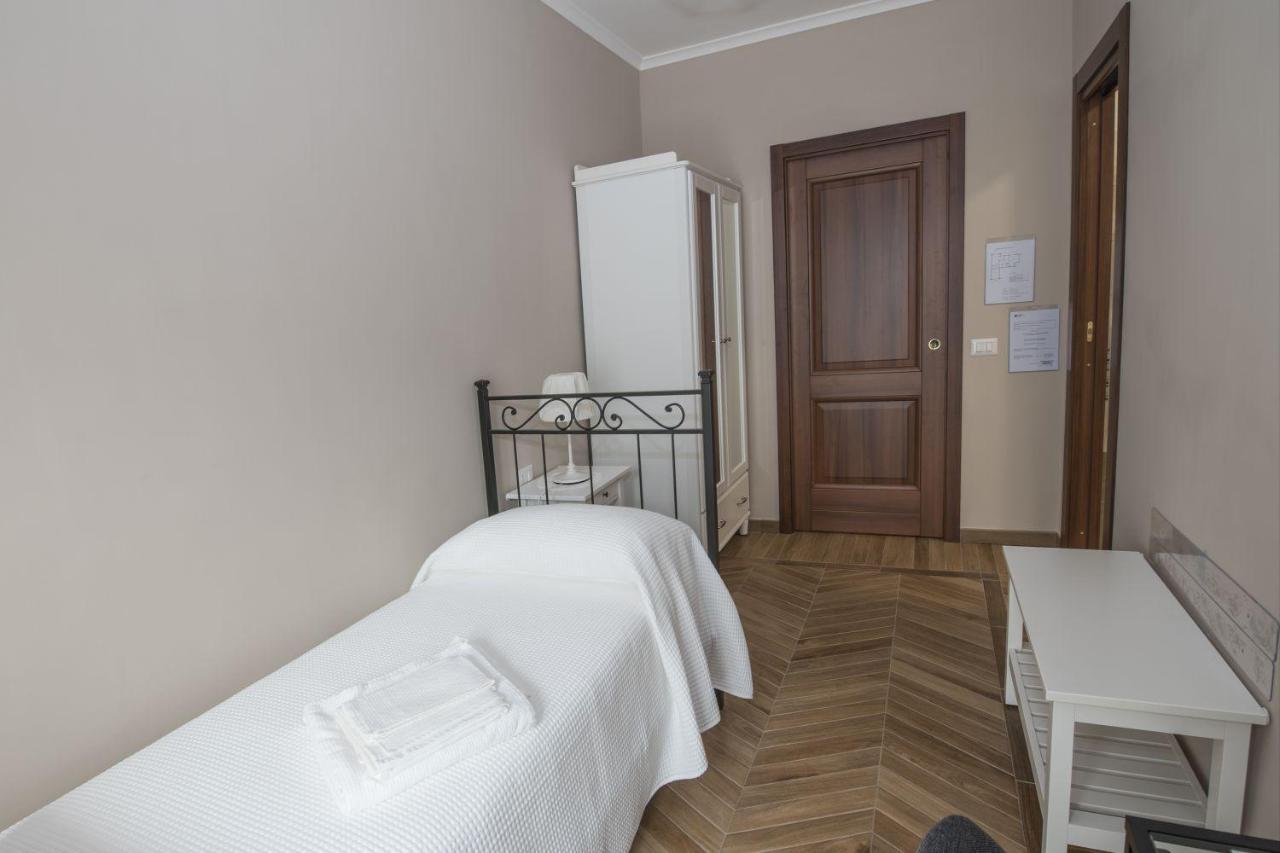 Bed & Breakfast Vacanze Romane Exterior photo